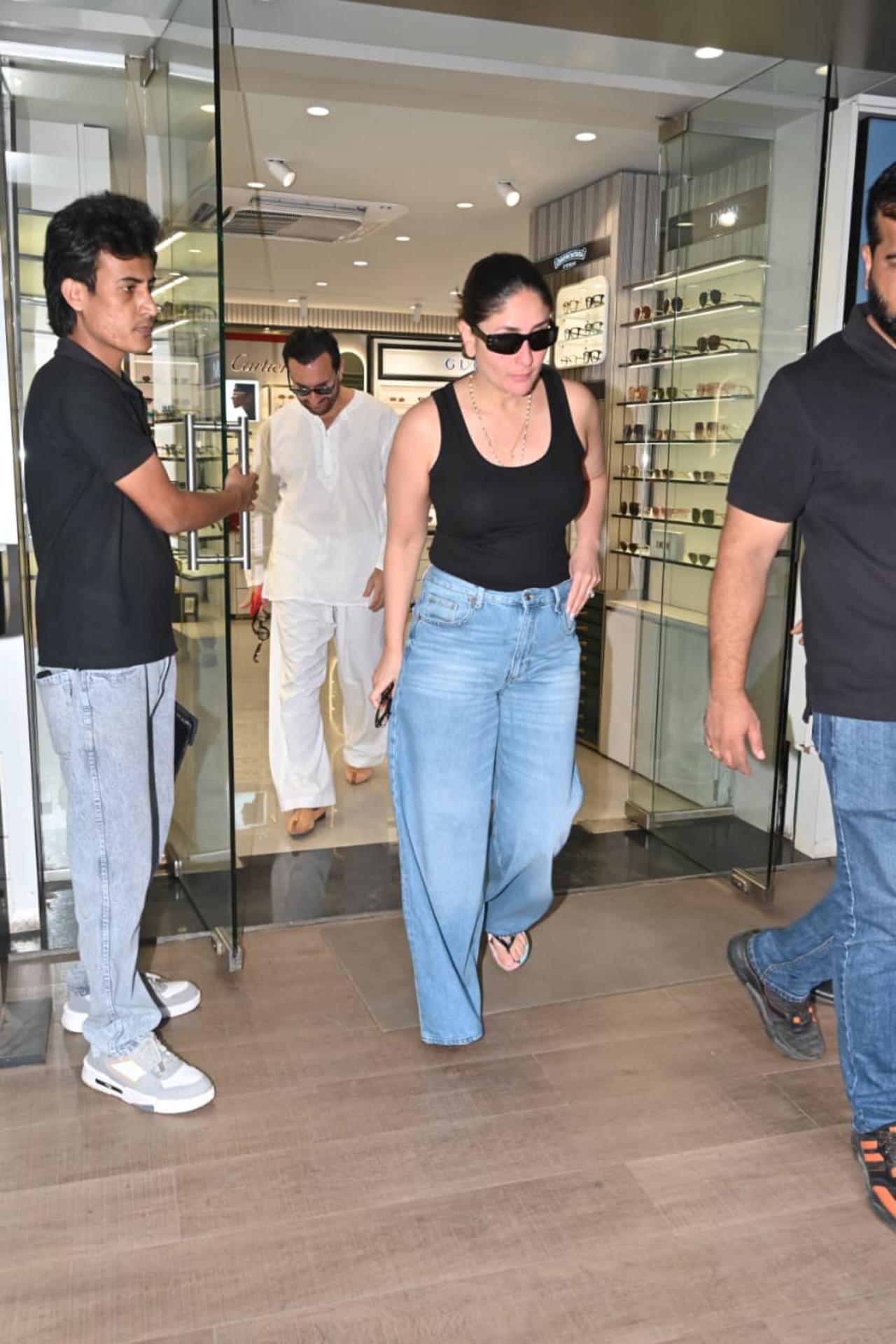 Saif was accompanied by wife Kareena Kapoor who sported a black tank top with blue jeans.